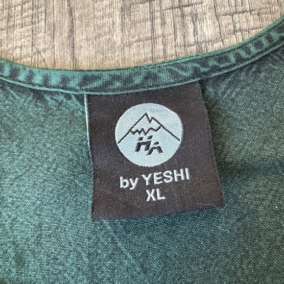Himalayan Arts by Yeshi Forest Green Cottagecore Blouse- XL - Picture 4 of 5
